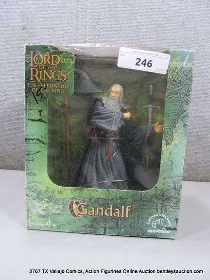 LORD OF THE RINGS FELLOWSHIP OF THE RINGS GANDALF FIGURE