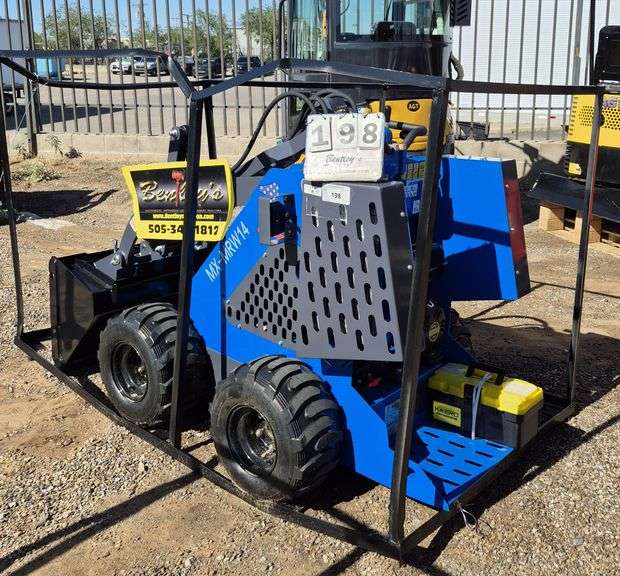 2024/2025 AGT COMPACT TRACK LOADER MODEL: MX-MRW14 - RATO GASOLING ENGINE, S/N: MXMRW142024000284