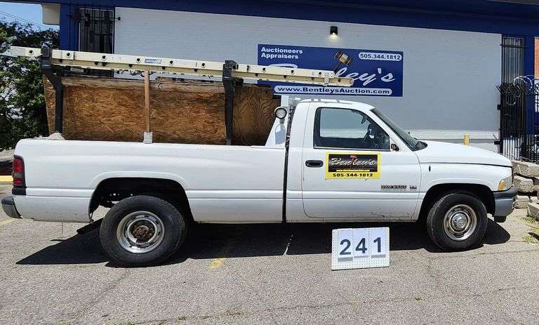 1998  DODGE  RAM 2500  PICKUP  145,686 MILES