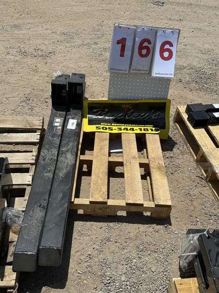 2025 WOLVERINE NON-ADJUSTABLE CLIP-ON PALLET FORK MODEL: TF2-66-4000G