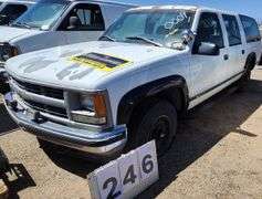 1996  CHEVROLET  SUBURBAN  1/2 TON  (SUV)/(MPV) 4WD  122,757 MILES
