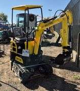 2024/2025 AGT MINI EXCAVATOR MODEL: QH12R - 420CC GAS ENGINE, S/N: QH12R240824000014 (KEY)