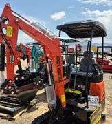 2024/2025 AGT MINI EXCAVATOR MODEL: NT18K - KUBOTA DIESEL ENGINE, S/N: NT18K2025Z0105352