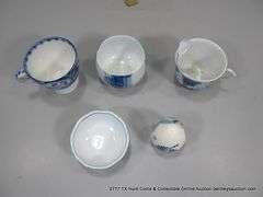 LOT: 4 ASSORTED CUPS & 1 EGG - 2 1/2"