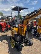 2024/2025 AGT MINI EXCAVATOR MODEL: MX12RX - BRIGGS & STRATTON GASOLINE ENGINE,
