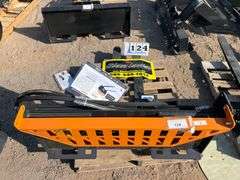 2025 WOLVERINE PALLET FORK HYDRAULIC ADJUSTABLE - FOR SKID LOADER MODEL: PFA-11-3300G,