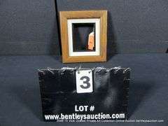 OAK STAINED, W/ WHITE LINEN & PAINTED BLACK INLAY, WOODEN FRAME 8 X 9