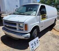 1997  CHEVROLET  EXPRESS  3500 (1 TON)  CARGO VAN  UNKNOWN