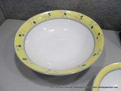 ROYAL DOULTON BLEBERRY 88 PC CHINA SET: 14 CUPS, SUGAR & CREAMER, 10 BOWLS 6.5", (2) SALAD PLATES 9"