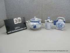 LOT 2: ASIAN TEAPOTS & UNMARKED CREAMER DISH
