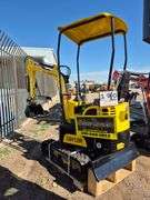 2024/2025 AGT MINI EXCAVATOR MODEL: QH12R - 420CC GAS ENGINE, S/N: QH12R240824000014 (KEY)