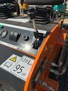 2025 LANDHERO MINI SKID STEER LOADER MODEL: LDH-T460, (KEY)