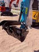 2025 CFG MINI EXCAVATOR MODEL: H15R - 420CC GAS ENGINE, S/N: H15R20250429E0000 (KEY)