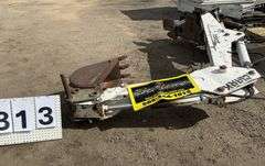 BOBCAT BACKHOE ATTACHMENT MODEL: 909, S/N: 6561138-M-1470 - FADED PAINT/RUST AND NORMAL WEAR & TEAR