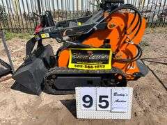 2025 LANDHERO MINI SKID STEER LOADER MODEL: LDH-T460, (KEY)