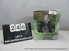 LORD OF THE RINGS FELLOWSHIP OF THE RINGS GANDALF FIGURE