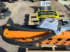2025 WOLVERINE PALLET FORK HYDRAULIC ADJUSTABLE - FOR SKID LOADER MODEL: PFA-11-3300G,