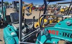 2024/2025 AGT MINI EXCAVATOR MODEL: QK16R - RATO GASOLINE ENGINE, S/N: QK16R202501050205 (KEY)