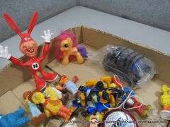 BOX: ASSORTED TOYS SESAME STREET/RONALD MC DONALD/NOID MISC.