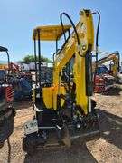 2024/2025 AGT MINI EXCAVATOR MODEL: QH12R - 420CC GAS ENGINE, S/N: QH12R240824000014 (KEY)