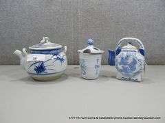 LOT 2: ASIAN TEAPOTS & UNMARKED CREAMER DISH