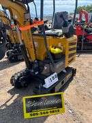 2024/2025 AGT MINI EXCAVATOR MODEL: MX12RX - BRIGGS & STRATTON GASOLINE ENGINE,