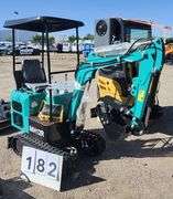 2024/2025 AGT MINI EXCAVATOR MODEL: MH12R - RATO GASOLINE ENGINE, S/N: MH12R2025010M704 (KEY)