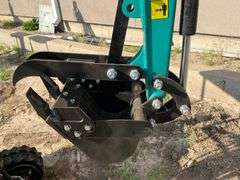 2025 CFG MINI EXCAVATOR MODEL: H15R - 420CC GAS ENGINE, S/N: H15R20250426R0033 (KEY)