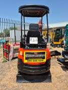 2024/2025 AGT MINI EXCAVATOR MODEL: NT18K - KUBOTA DIESEL ENGINE, S/N: NT18K2025Z0105352