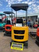 2024/2025 AGT MINI EXCAVATOR MODEL: H15R - 420CC GASOLINE ENGINE, S/N: H15R20241231V0683