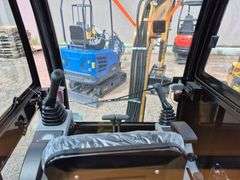 2024/2025 AGT MINI EXCAVATOR MODEL: QNT30 - KUBOTA DIESEL ENGINE, S/N: QNT30241221000008
