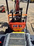 2024/2025 AGT MINI EXCAVATOR MODEL: MX15R - RATO GASOLINE ENGINE, S/N: MX15R2024J0000340