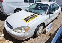 2001  FORD  TAURUS  SEDAN  61,044 MILES