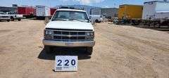 2000  CHEVROLET  GMT-400 TRUCK  2500 (3/4 TON)  SERVICE BED  257,455 MILES