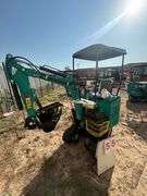 2025 CFG MINI EXCAVATOR MODEL: H15R - 420CC GAS ENGINE, S/N: H15R20250426R0033 (KEY)