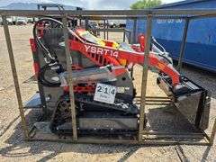 2024/2025 AGT SKID STEER LOADER MODEL: YSRT14 - RATO GASOLINE ENGINE, S/N: YSRT142025L010112