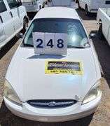 2001  FORD  TAURUS  SEDAN  61,044 MILES
