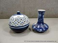 LOT: CERAMIC VASE & POTPOURRI BOWL