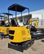 2024/2025 AGT MINI EXCAVATOR MODEL: H15R - 420CC GAS ENGINE, E/N: H15R20250105M0037 (KEY)