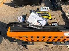 2025 WOLVERINE PALLET FORK HYDRAULIC ADJUSTABLE - FOR SKID LOADER MODEL: PFA-11-3300G,