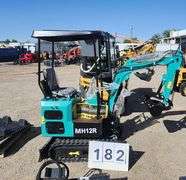 2024/2025 AGT MINI EXCAVATOR MODEL: MH12R - RATO GASOLINE ENGINE, S/N: MH12R2025010M704 (KEY)