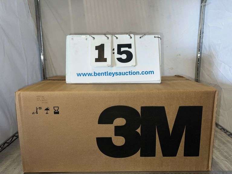 BOX: 3M RESPIRATOR N95 MASKS