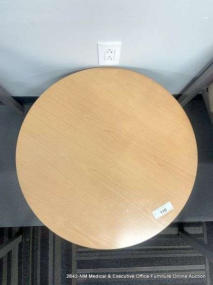 24" ROUND TABLE