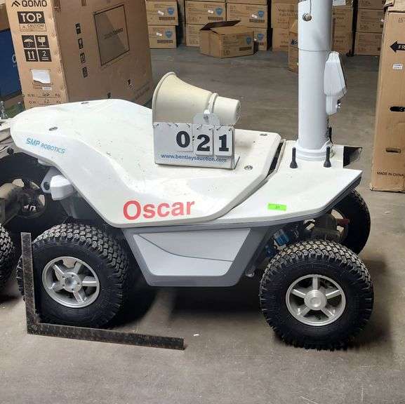 SMP ROBOTICS-SPEAKER & RECORDER MOUNTED ROBOT VEHICLE - POSSIBLE MISSING PARTS