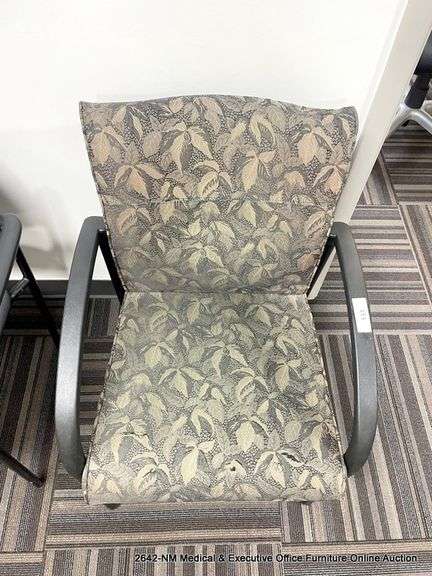 DECORATIVE ARM CHAIR