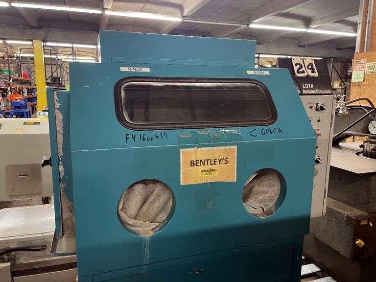 ADF MODEL: 550 BLASTING CABINET