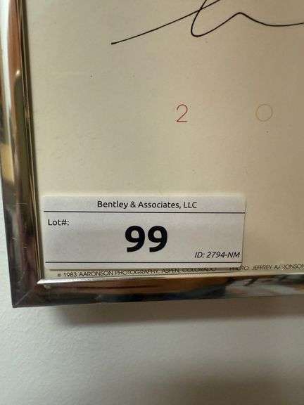 200 YRS COLORFUL BALLOONS