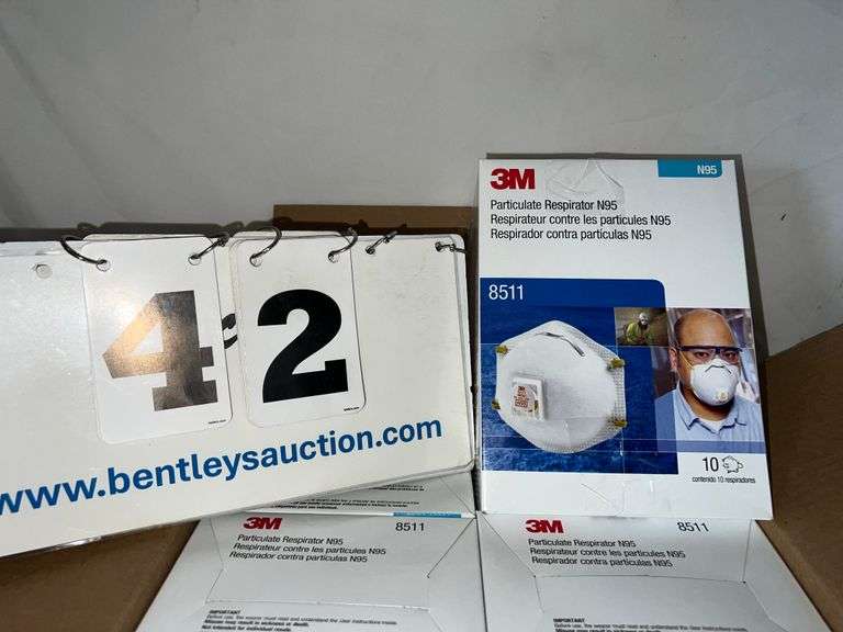 BOX: 3M RESPIRATOR N95 MASKS