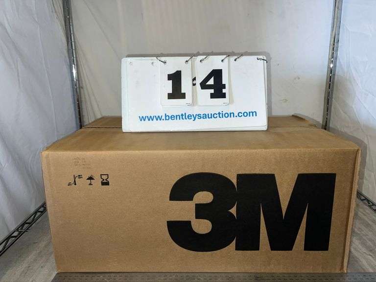 BOX: 3M RESPIRATOR N95 MASKS