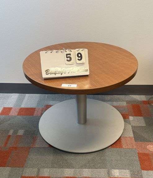 ROUND TABLE